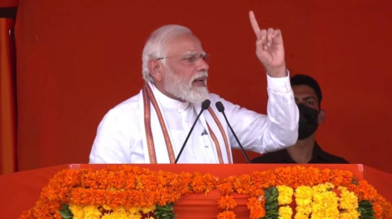 जहां परिवारवादी पार्टियां हटी हैं, वहां विकास के रास्ते भी खुले हैं – पीएम मोदी