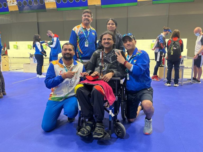 PM Modi Congratulated Sriharsha Devaraddi for wining Gold