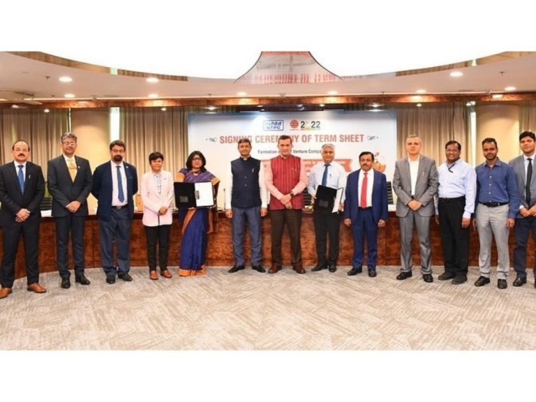 NTPC, Indian Oil signs agreement for powering IndianOil refineries with Renewable energy