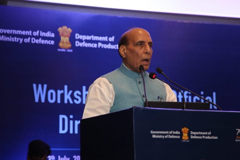 भारत रक्षा क्षेत्र में आत्मनिर्भरता की दिशा में परिवर्तन के दौर से गुजर रहा है – रक्षामंत्री राजनाथ सिंह