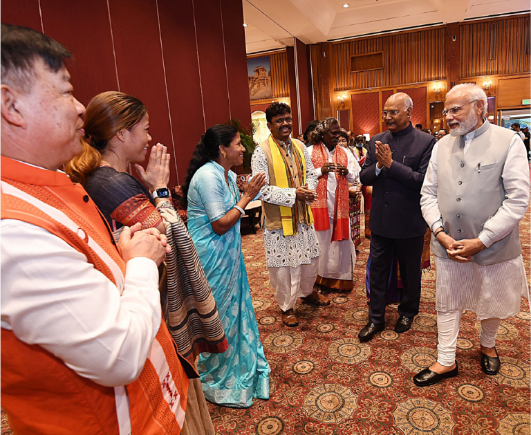 New Delhi : PM Modi hosted farewell dinner for outgoing President Kovind