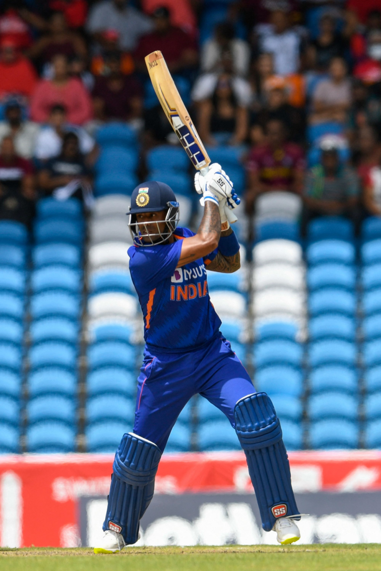IND vs WI T-20 Series: सूर्यकुमार यादव की अर्धशतकीय पारी की बदौलत भारत ने तीसरा मुकाबला 7 विकेट से जीता