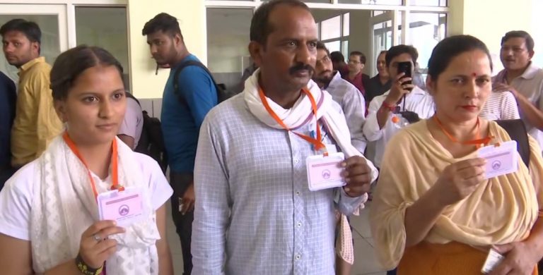 जम्मू-कश्मीर : वैष्णो देवी तीर्थयात्रा के लिए शुरू किया गया RFID यात्रा कार्ड