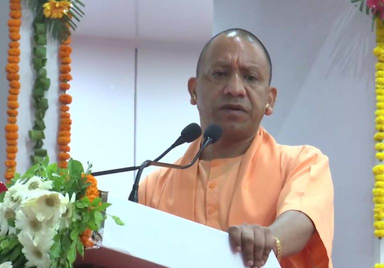 डिजिटल इंडिया की क्रांति का लाभ बिना भेदभाव के समाज के हर वर्ग को हो रहा है – सीएम योगी