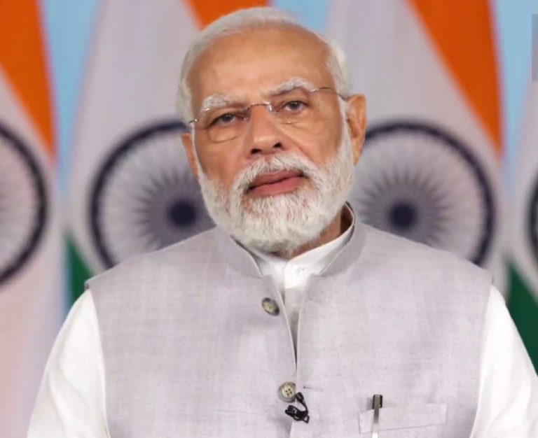 पुस्तक और ग्रंथ, ये दोनों हमारी विद्या उपासना के मूल तत्व हैं – पीएम मोदी