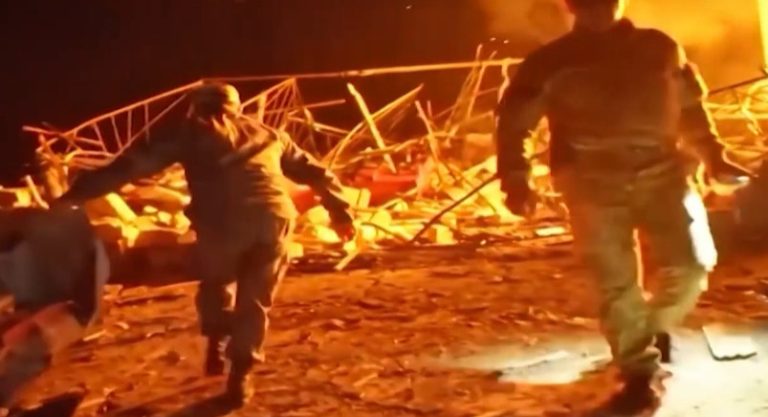 Azerbaijan-Armenia Conflict : अजरबैजान-आर्मीनिया बॉर्डर के बीच लड़ाई जारी, करीब 100 सैनिकों के मारे जाने की खबर
