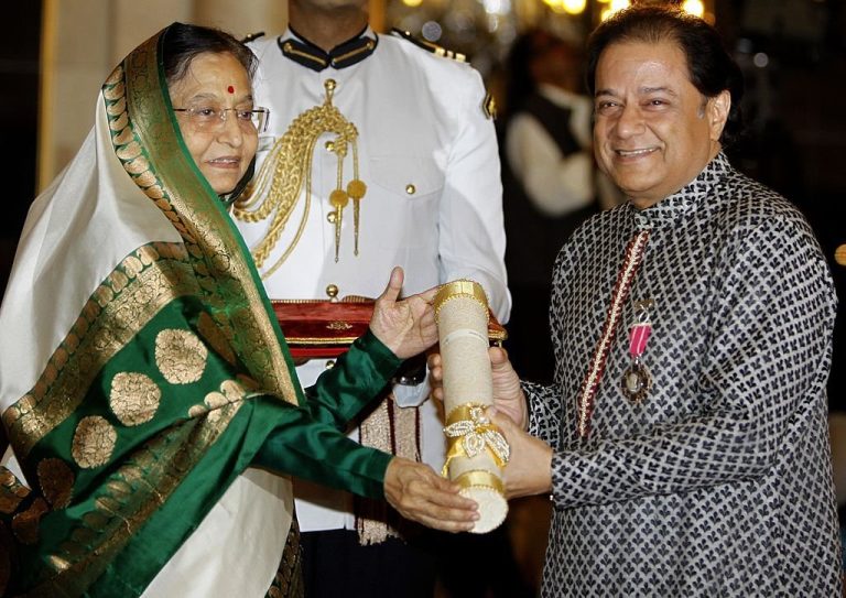 मुंबई : बचपन में ही हुए हनुमान जी के साक्षात दर्शन, भजन सम्राट अनूप जलोटा ने DailyAawaz को बताया