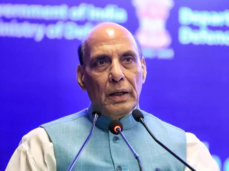 आज झारखंड में गरजेंगे रक्षा मंत्री राजनाथ सिंह, दुमका में जनसभा को करेंगे संबोधित