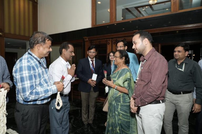 संसदीय राजभाषा समिति की दूसरी उप समिति की निरीक्षण बैठक अहमदाबाद में संपन्न हुई