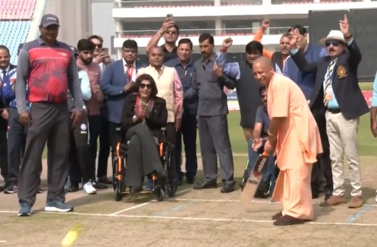 यूपी : सीएम योगी ने राष्ट्रीय दिव्यांगजन टी20 कप का किया शुभारंभ