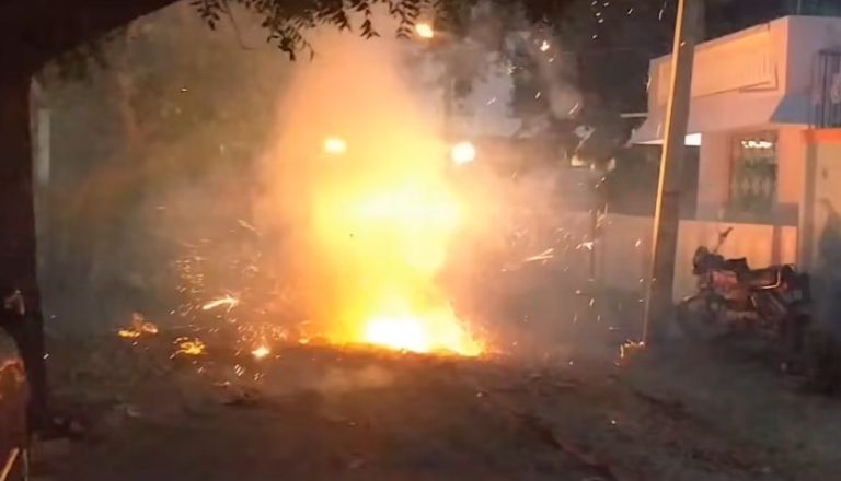 उप्र: आतिशबाजी शो में हुए विस्फोट से 4 लोगों की मौत, CM योगी ने जताया दुख, सहायता राशि देने का किया ऐलान