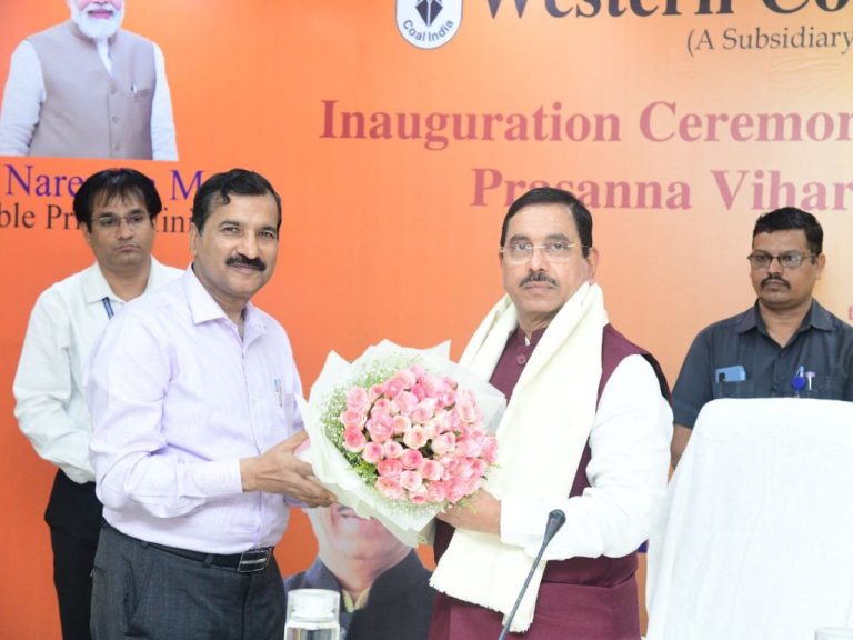 Coal Minister Pralhad Joshi visits WCL; inaugurates ‘Bal Gangadhar Tilak Eco-Park’