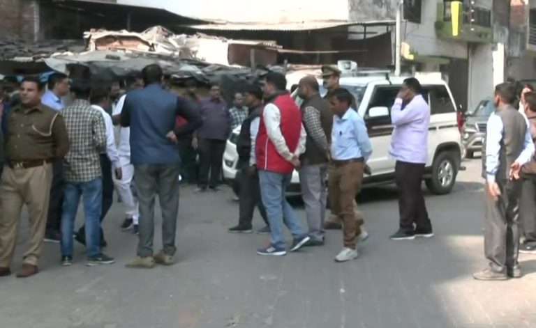 लखनऊ विकास प्राधिकरण (LDA) नजूल की जमीन पर बने बहुमंजिला यजदान भवन गिराएगा