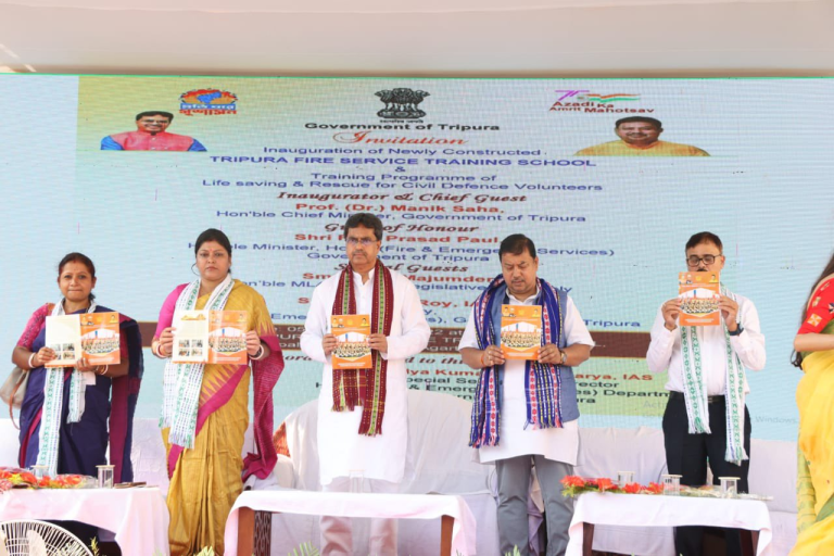 त्रिपुरा: सीएम माणिक साहा ने ट्रेनिंग स्कूल ऑफ फायर एंड सर्विस सर्विसेज के नवीन भवन का किया लोकार्पण