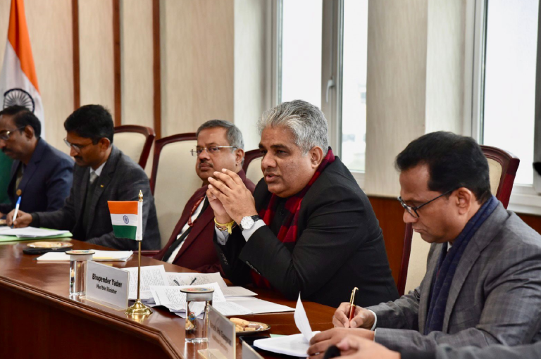 दिल्ली: केंद्रीय मंत्री भूपेंद्र यादव ने जर्मनी के प्रतिनिधिमंडल के साथ द्विपक्षीय बैठक की