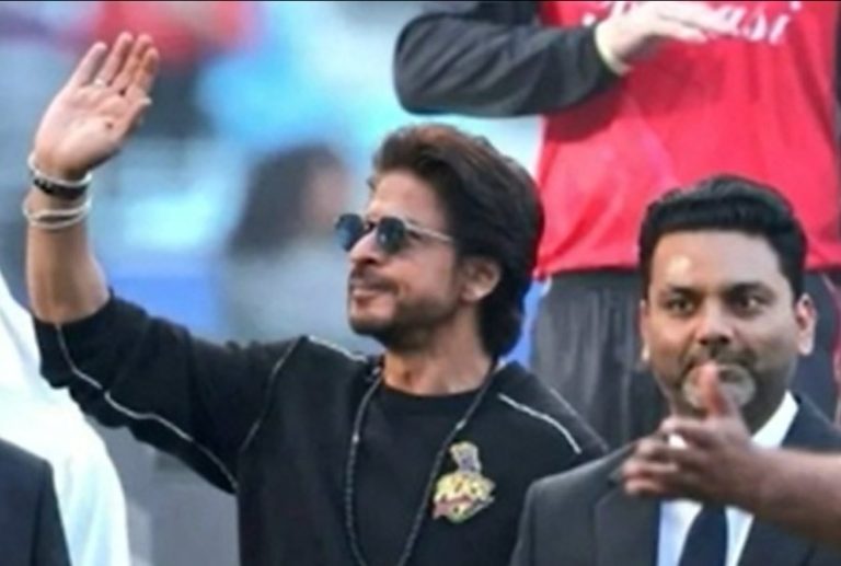 दुबई क्रिकेट स्टेडियम में Shahrukh Khan ने किया “Pathan” का प्रमोशन