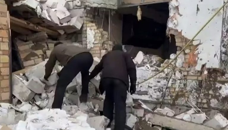 रूस द्वारा यूक्रेन में मिसाइल और ड्रोन से किए हमले में 11 लोगों की मौत की खबर