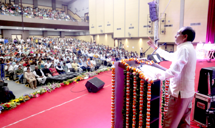 मप्र: भोपाल में लगाई जायेंगी अमर शहीद भगत सिंह, राजगुरू, सुखदेव की प्रतिमाएँ - सीएम शिवराज सिंह