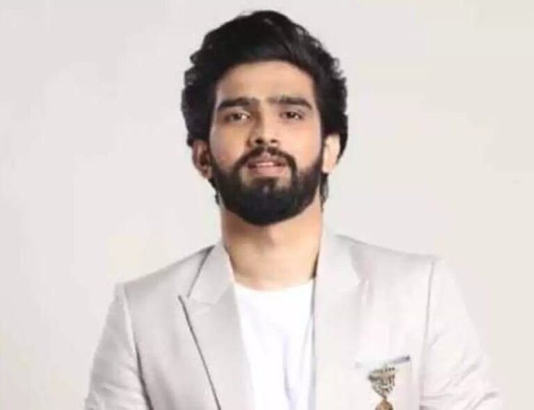 सिंगर अमाल मलिक ने उठाई बॉलीवुड की राजनीति के खिलाफ आवाज