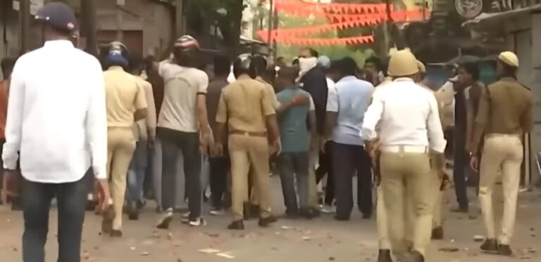 महाराष्ट्र : रामनवमी शोभायात्रा पर पथराव, कई लोग हुए घायल