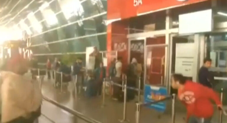 दिल्ली एयरपोर्ट पर फुल इमरजेंसी डिक्लेयर, फ्लाइट से चिड़िया टकराने के बाद हुआ एलान