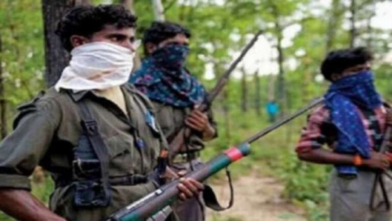 झारखंड : मुठभेड़ के दौरान फरार 5 लाख का इनामी नक्सली गिरफ्तार