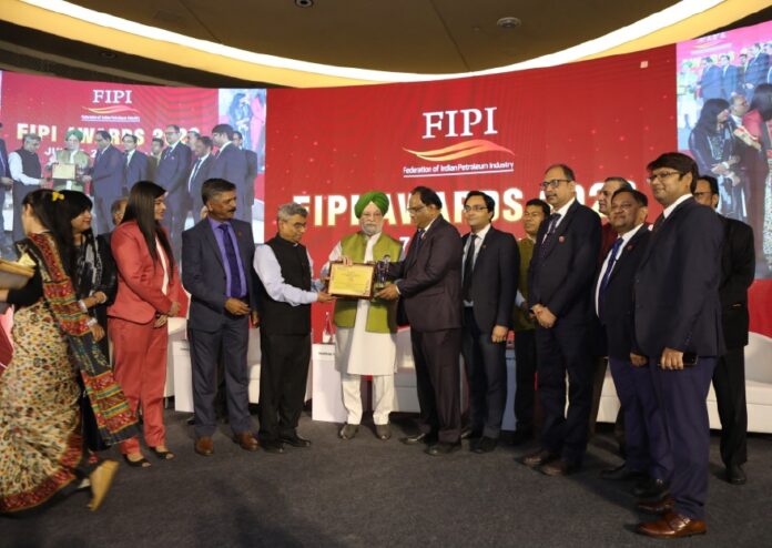 CUGL honored with 'Best City Gas Distribution – Established Company of the Year Award' at the Oil & Gas Awards 2022
