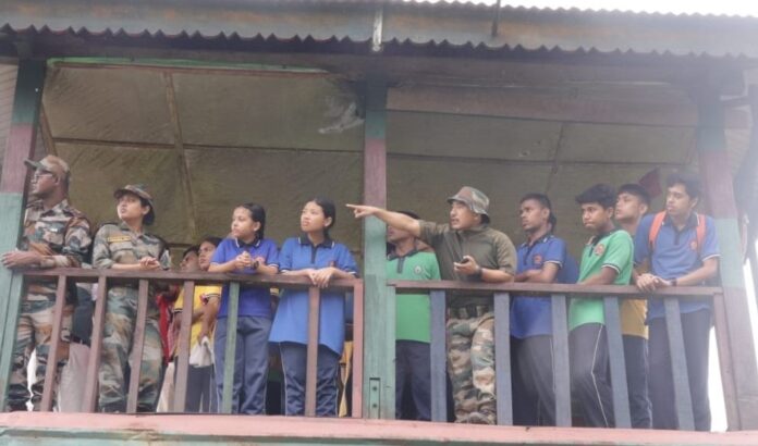 Arunachal Pradesh: Assam Rifles Organises Border Area Excursion for Students