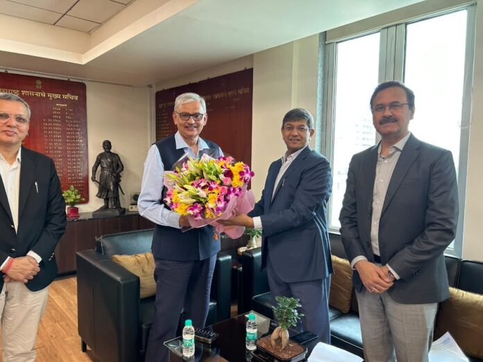 CMD NTPC Ltd. Gurdeep Singh met Manoj Saunik Chief Secretary, Maharashtra
