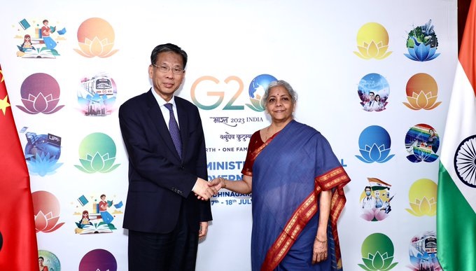 Gujarat: FM Nirmala Sitharaman met FM of China Liu Kun on the sidelines of the 3rd G20 FMCBG meeting in Gandhinagar Gujarat: FM Nirmala Sitharaman met FM of China Liu Kun on the sidelines of the 3rd G20 FMCBG meeting in Gandhinagar