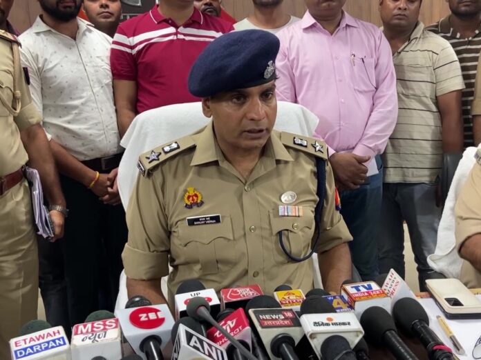 इटावा: पुलिस द्वारा 15 करोड़ 60 लाख रुपए का डोडा बरामद किया गया, 3 लोग गिरफ्तार