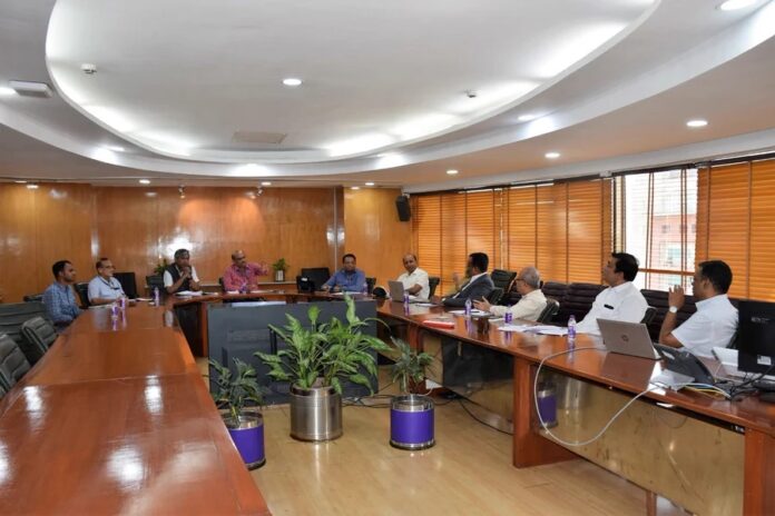 NHAI & IHMCL held a meeting with officials from Highway Operators Association of India