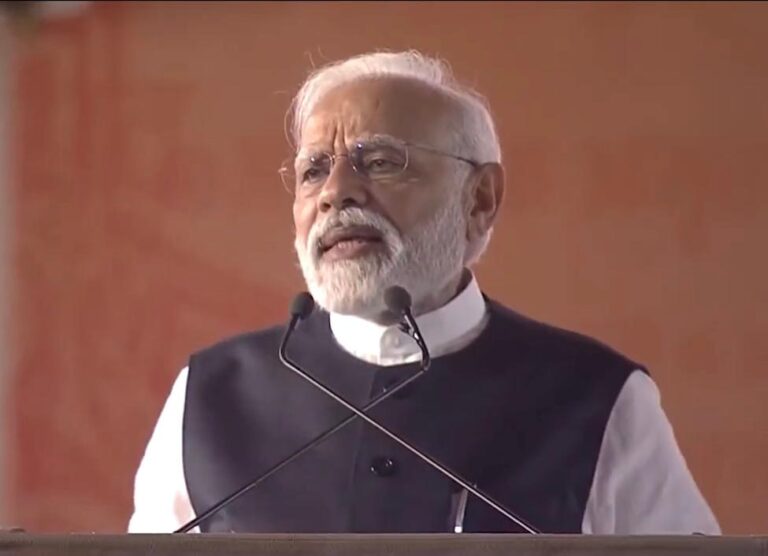 सौगंध मुझे इस मिट्टी की, हम भारत भव्य बनाएंगे- पीएम मोदी