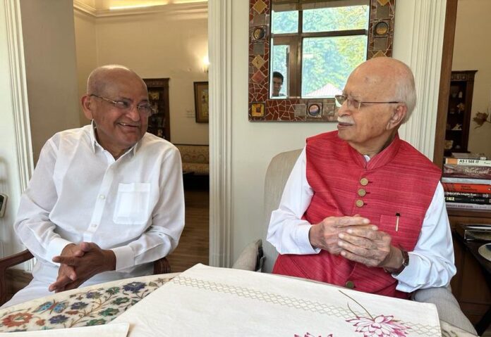 Former Vice President Venkaiah Naidu calls on LK Advani on his birthday