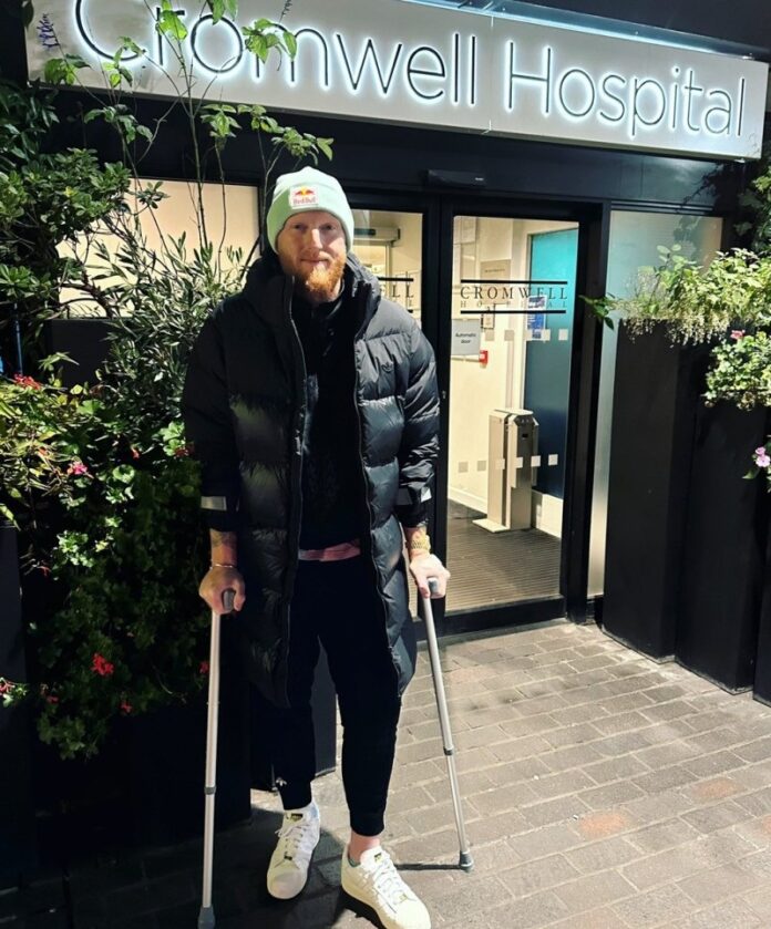 भारत दौरे से पहले इंग्लैंड के स्टार ऑलराउंडर बेन स्टोक्स के घुटने की हुई सफल सर्जरी भारत दौरे से पहले इंग्लैंड के स्टार ऑलराउंडर बेन स्टोक्स के घुटने की हुई सफल सर्जरी