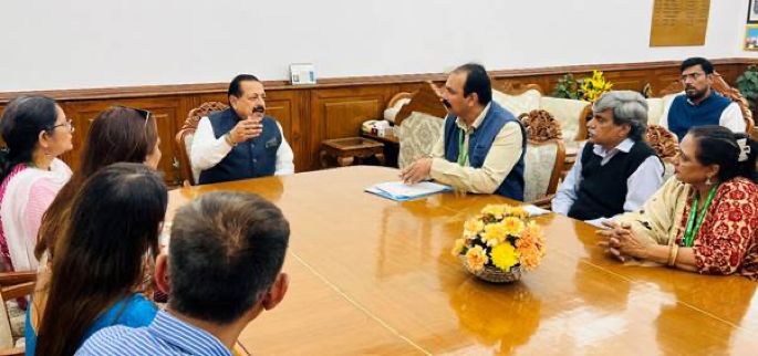 Central Secretariat Rajbhasha Seva Sangathan delegation calls on Union Minister Dr Jitendra Singh