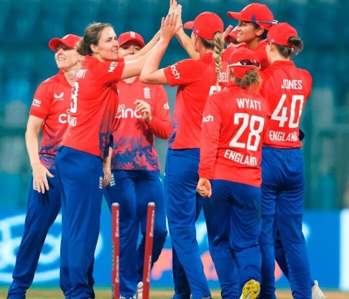 IND-W vs ENG-W T20I सीरीज: इंग्लैंड ने पहले टी-20 मैच में भारत को 38 रनों से हराया