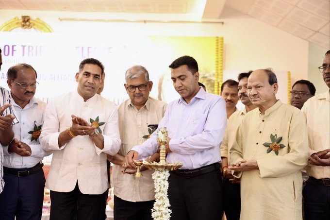 Goa Cm Sawant Inaugurates The 5th Adivasi Vidyarthi Sammelan 2023 Daily Aawaz 0189