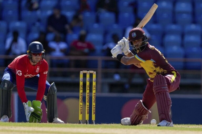 ENG vs WI T20I सीरीज: इंग्लैंड और वेस्टइंडीज के बीच तीसरा टी-20 मैच आज, सीरीज में वेस्टइंडीज 2-0 से आगे