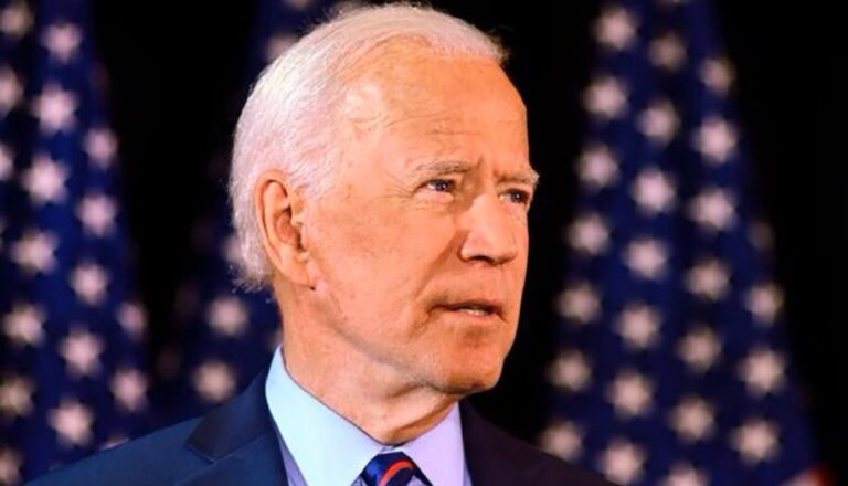 अमेरिकी राष्ट्रपति बाइडेन के काफिले से टकराई तेज रफ्तार कार, सुरक्षाकर्मियों ने ड्राइवर पर तानी बंदूकें