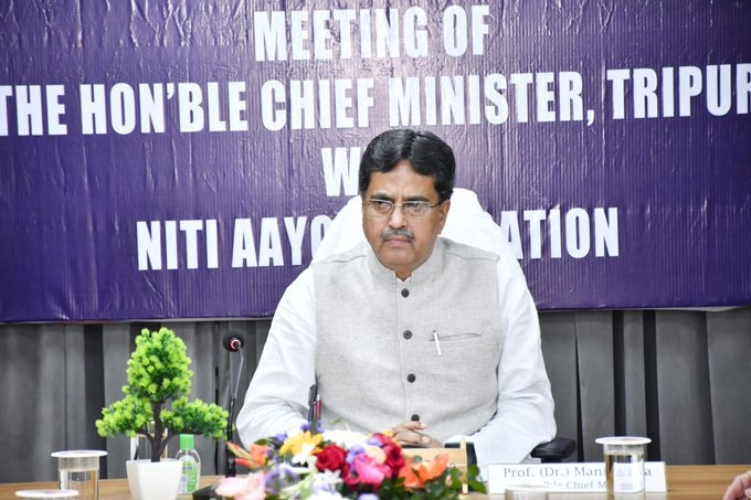 Tripura CM Manik Saha holds meeting with NITI Aayog delegation, detailed discussion held on various sectors