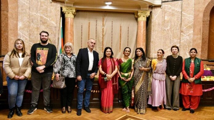 Image source: @M_Lekhi