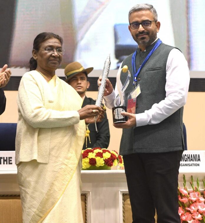 Image source: @rashtrapatibhvn