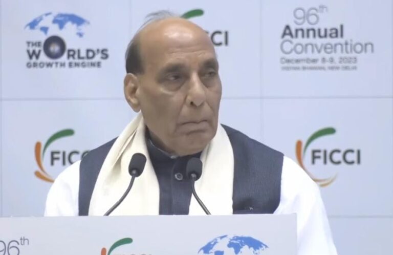 नई दिल्ली : FICCI की 96वीं एजीएम कार्यक्रम में शामिल हुए रक्षा मंत्री राजनाथ सिंह