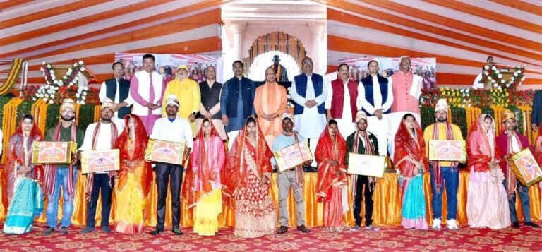 उप्र  : आज सामूहिक विवाह कार्यक्रम में 1500 बेटियों को आशीर्वाद देने पहुंचे CM योगी