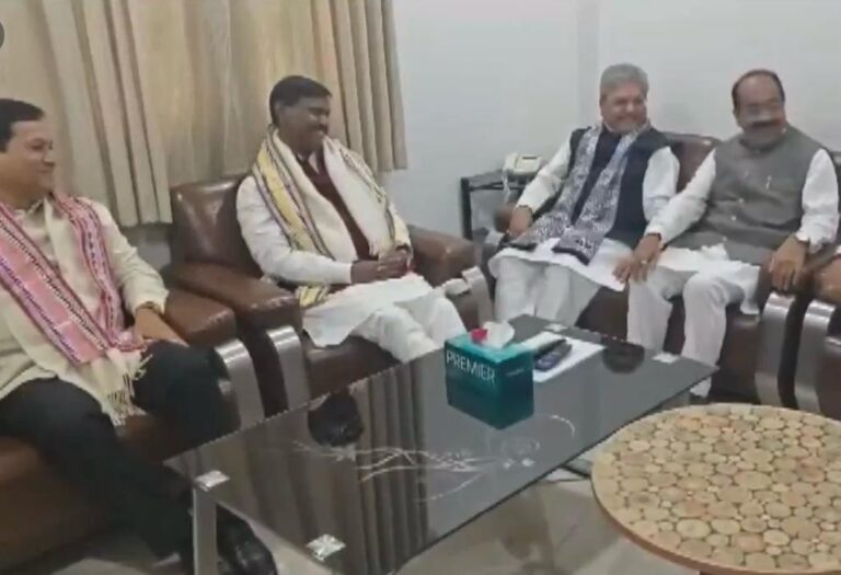 BJP Observers for Chhattisgarh reached BJP office in Raipur