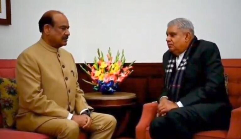 लोक सभा अध्यक्ष ओम बिरला ने उपराष्ट्रपति जगदीप धनखड़ से की मुलाकात