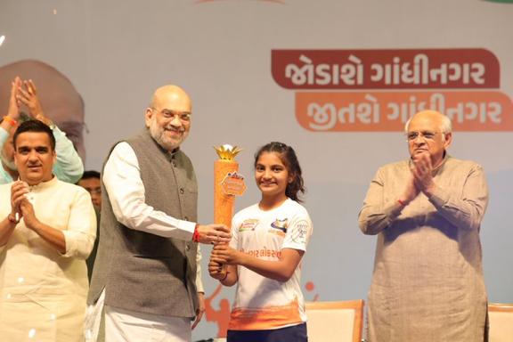आज सांसद खेलकूद स्पर्धा के अंतर्गत ‘खेलो गाँधीनगर’ और ‘गाँधीनगर सांसद जन-महोत्सव’ का शुभारंभ किया- अमित शाह