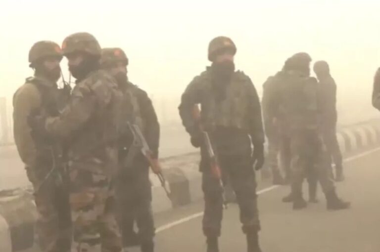 जम्मू-कश्मीर: श्रीनगर-बारामुला हाईवे पर आईईडी बरामद