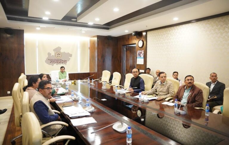 भोपाल: CM मोहन यादव ने मंत्रालय में स्कूल शिक्षा विभाग की ली समीक्षा बैठक, दिए आवश्यक दिशा-निर्देश